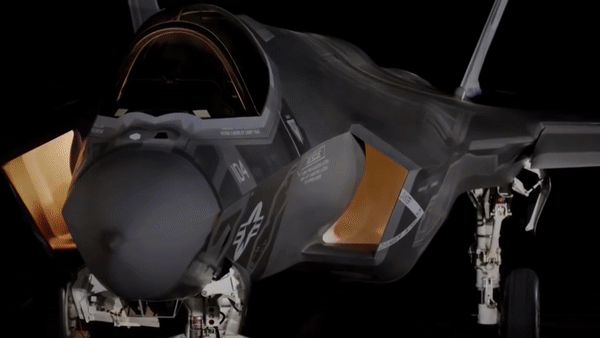 Mỹ tạo ra ‘chim quái vật’ F-35A mới từ xác hai chiếc bị tai nạn
