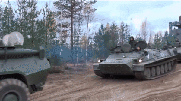 Xe bọc thép huyền thoại MT-LB Liên Xô được Nga cải tiến thành 'thiết giáp bom'