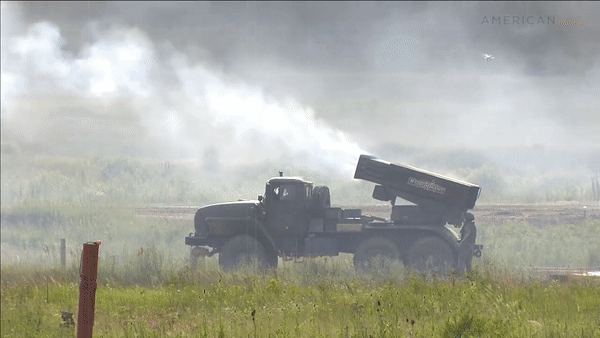 'Cuồng phong lửa' Tornado-G Nga tập kích dồn dập vào hỏa điểm đối phương