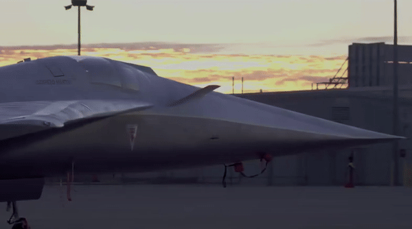Mỹ ra mắt dòng máy bay siêu thanh chống ồn X-59