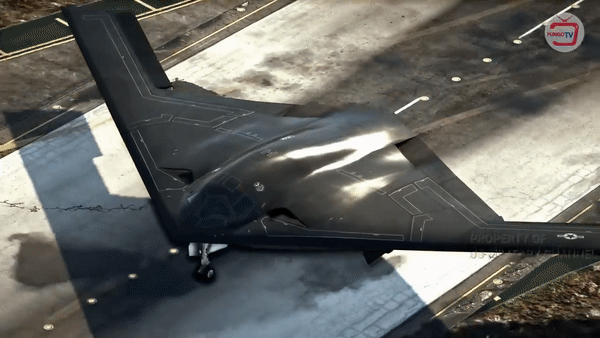 Mỹ bắt đầu sản xuất loạt 'sát thủ tàng hình' B-21 Raider