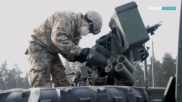 Thiết giáp Stryker Mỹ được lính Ukraine khen 'dễ dùng như chơi game'