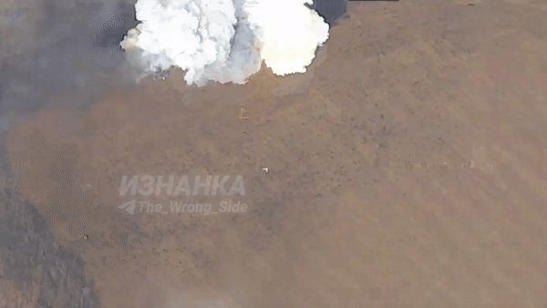 Pháo phản lực HIMARS Ukraine bị Nga tập kích, bốc cháy dữ dội