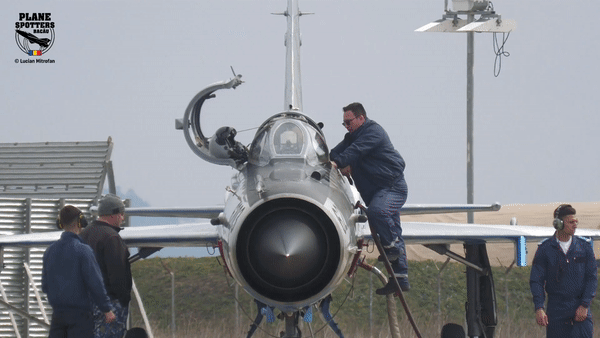 Phiên bản MiG-21 sánh ngang với F-16 về độ phức tạp của hệ thống điện tử