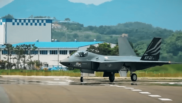Mỹ bị nghi ngờ đánh cắp dữ liệu nhạy cảm của tiêm kích KF-21 Hàn Quốc