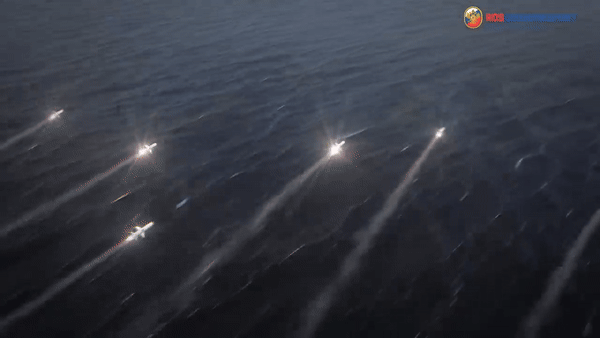 Tên lửa diệt hạm Kh-35 Nga tập kích trận địa phòng không NASAMS Ukraine