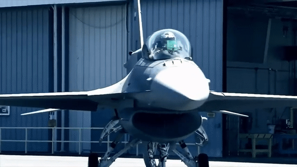 Loạt tiêm kích F-16V hiện đại nhất Đài Loan (Trung Quốc) bị hỏng do động đất