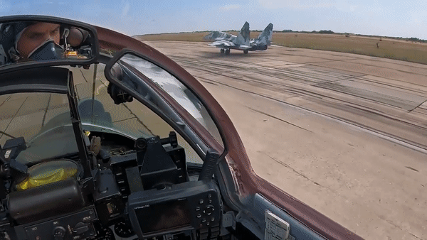 'Bật mí' cách tiêm kích MiG-29 Ukraine phóng được tên lửa chống radar AGM-88 HARM