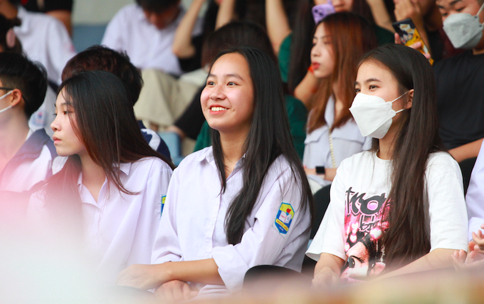 Hình ảnh loạt trận 14h30 ngày 23-11 ảnh 2