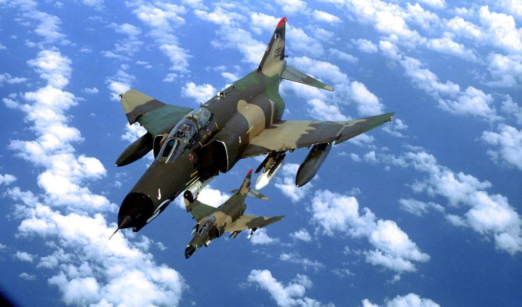 Ảnh] F-4E Phantom Ii, Cú Sửa Sai Của Mỹ Sau Khi Rụng Tơi Tả Trên Bầu Trời  Việt Nam | Báo Điện Tử An Ninh Thủ Đô