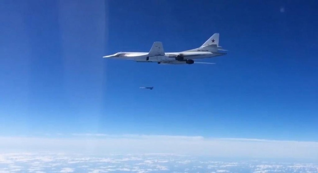 Báo Ukraine: Nga tập kích bằng tên lửa hành trình Kh-55 tháo đầu đạn hạt nhân? ảnh 2