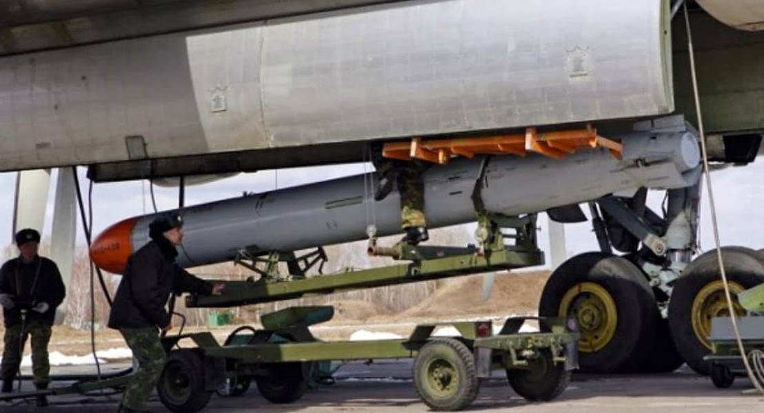 Báo Ukraine: Nga tập kích bằng tên lửa hành trình Kh-55 tháo đầu đạn hạt nhân? ảnh 13