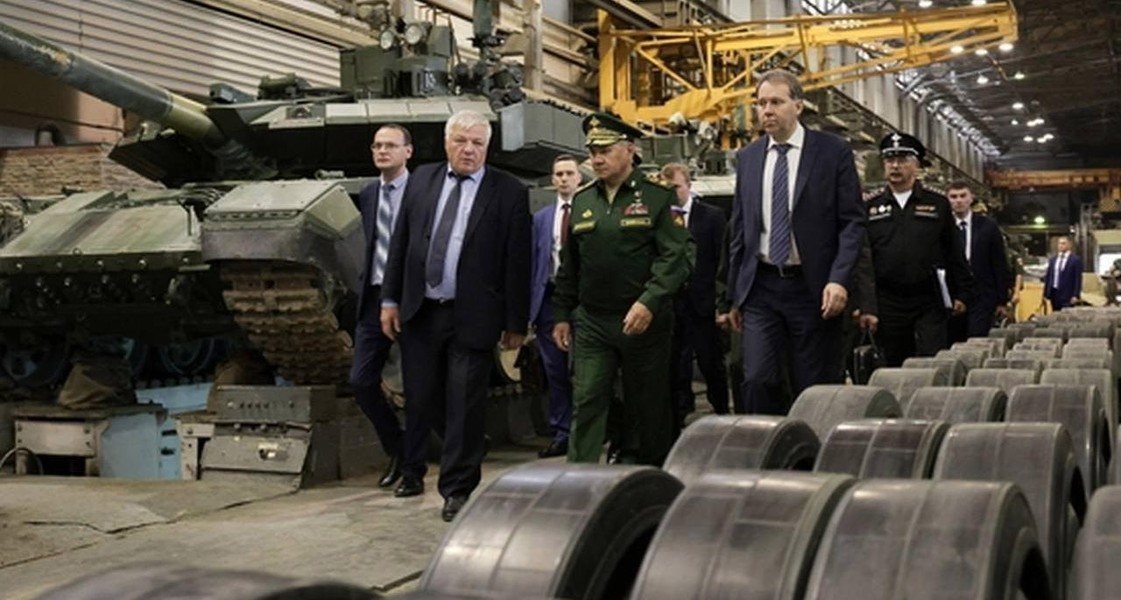 Tổng thống Putin yêu cầu tăng tốc cung cấp vũ khí cho quân đội Nga ảnh 13