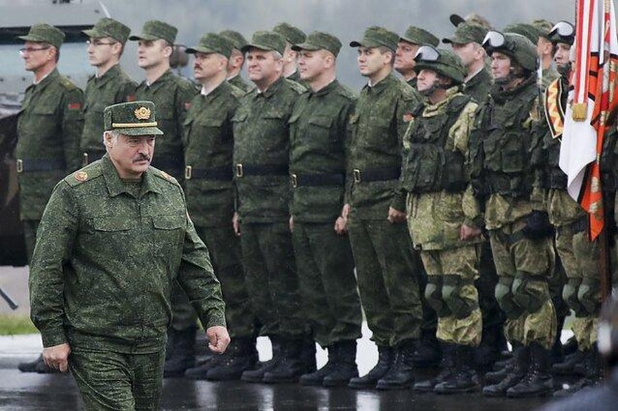 [ẢNH] Belarus bất ngờ tổng động viên quân dự bị khi căng thẳng leo thang ảnh 2