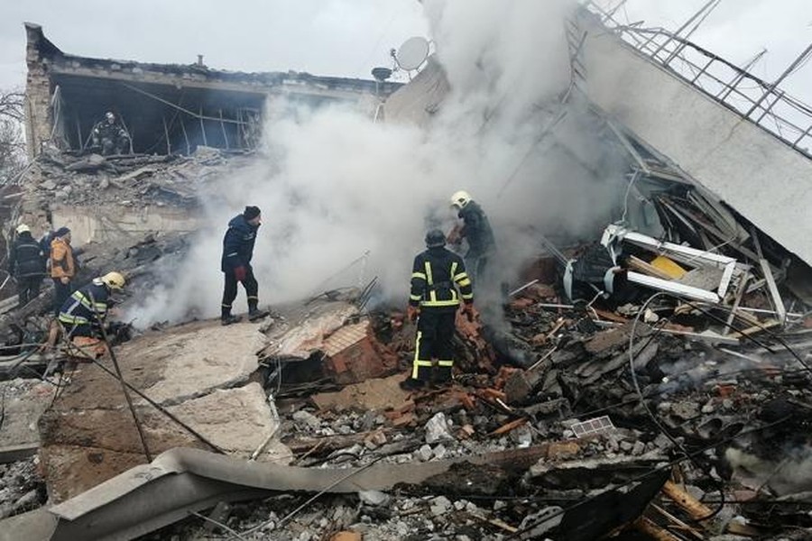 Đòn tấn công bằng tên lửa Kh-59M phá hủy hạ tầng sân bay Krivoy Rog của Ukraine ảnh 1