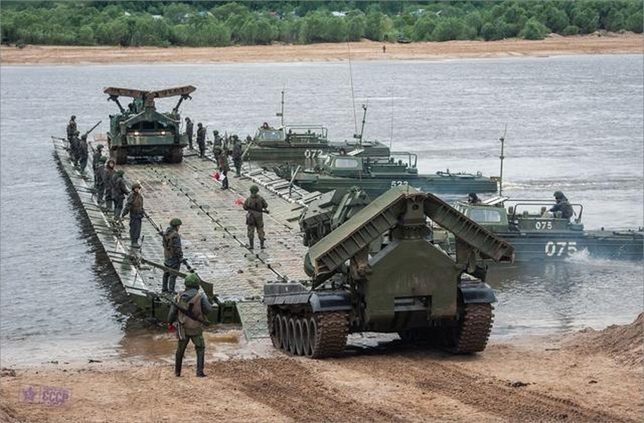 Động thái khôn khéo của Nga biến sông Dnepr thành 'chốt chặn' Quân đội Ukraine ảnh 6