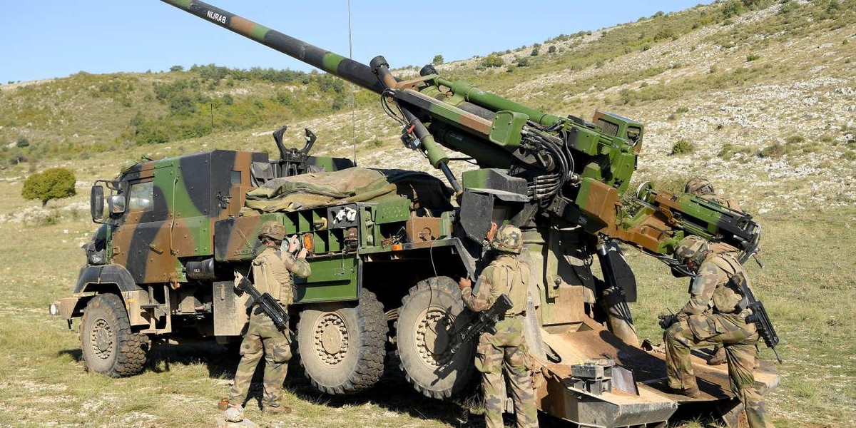 Pháp tăng cường loạt vũ khí hạng nặng tối tân cho Ukraine ảnh 9