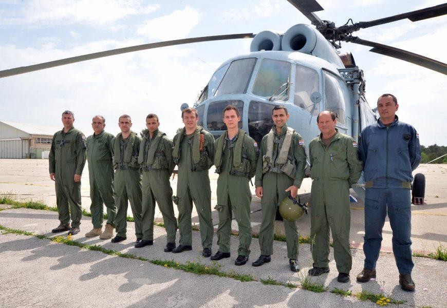 Ukraine nhận số lượng lớn trực thăng Mi-8 từ đối tác bất ngờ ảnh 2
