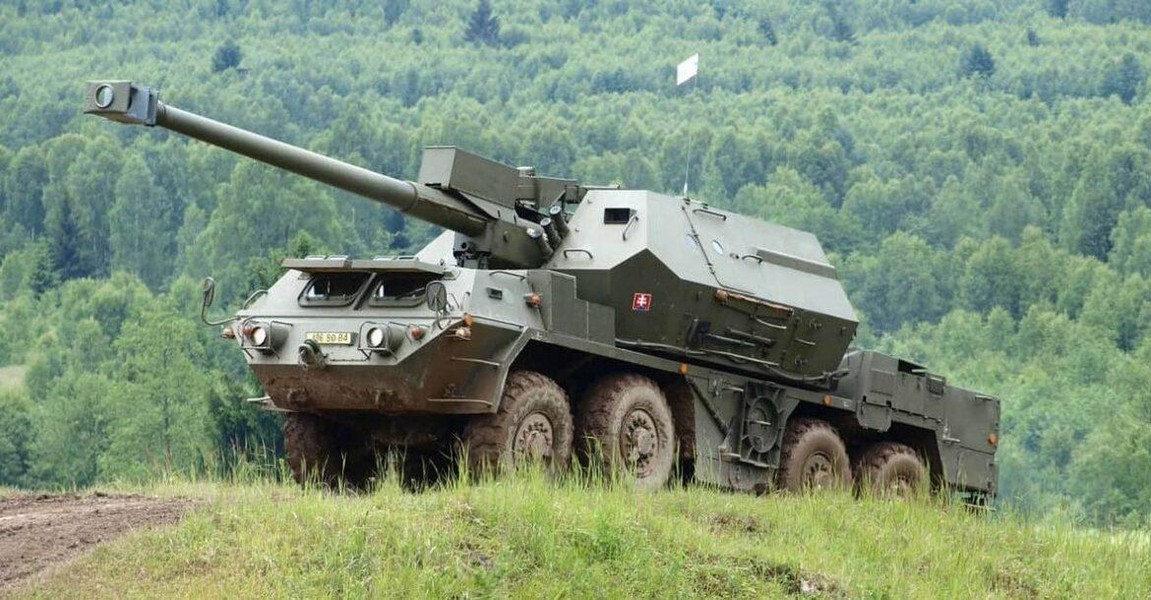 Pháo tự hành Zuzana-2 Ukraine dính đòn cảm tử của UAV Lancet Nga? ảnh 8