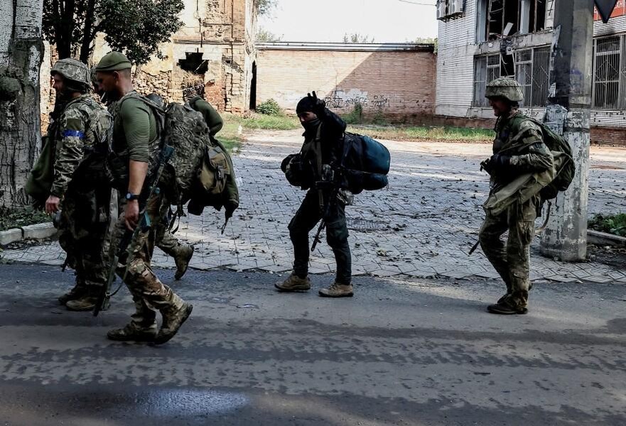 Tình báo Anh: Nga sử dụng quân rút khỏi Kherson để tấn công Bakhmut ảnh 3
