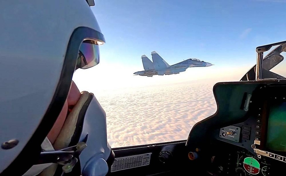 Ukraine lo sợ khi Nga nhận loạt tiêm kích Su-30SM2 Super Sukhoi cực mạnh ảnh 14