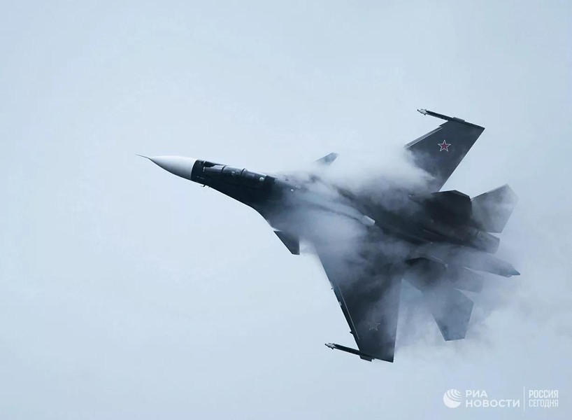 Ukraine lo sợ khi Nga nhận loạt tiêm kích Su-30SM2 Super Sukhoi cực mạnh ảnh 12