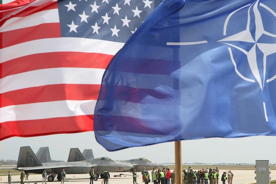 Mỹ phải chấm dứt cuộc xung đột Ukraine bằng cách... rút khỏi NATO ảnh 2