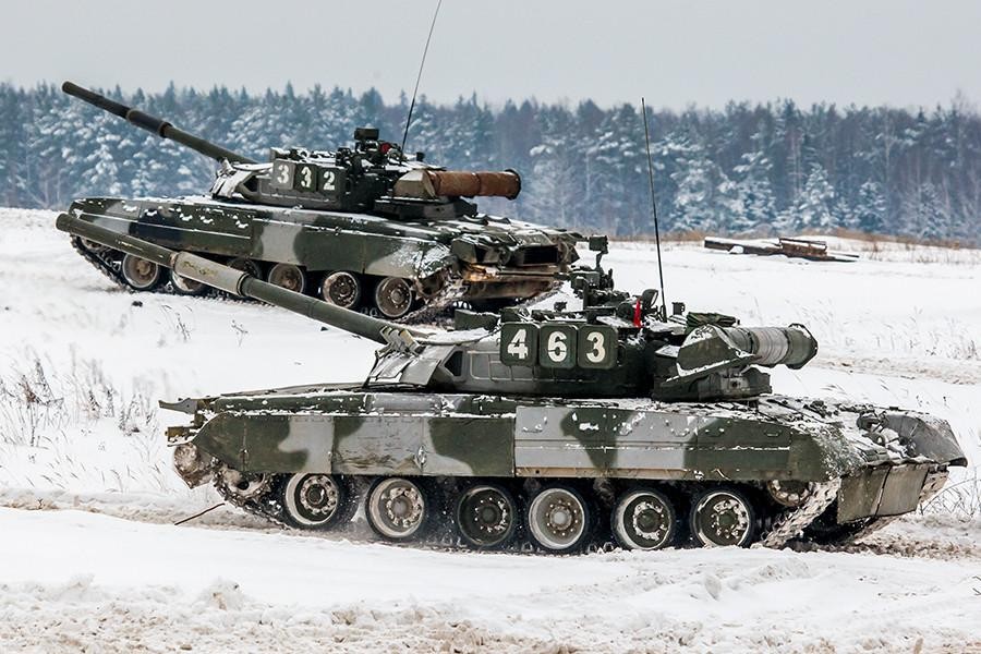 Xe tăng T-80 trở thành át chủ bài của Nga trong 'cuộc chiến mùa Đông' ảnh 1