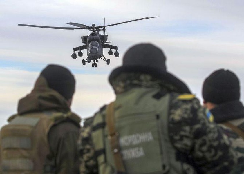 Trực thăng tấn công Mi-35 thể hiện sức mạnh đáng nể trên chiến trường Ukraine ảnh 8