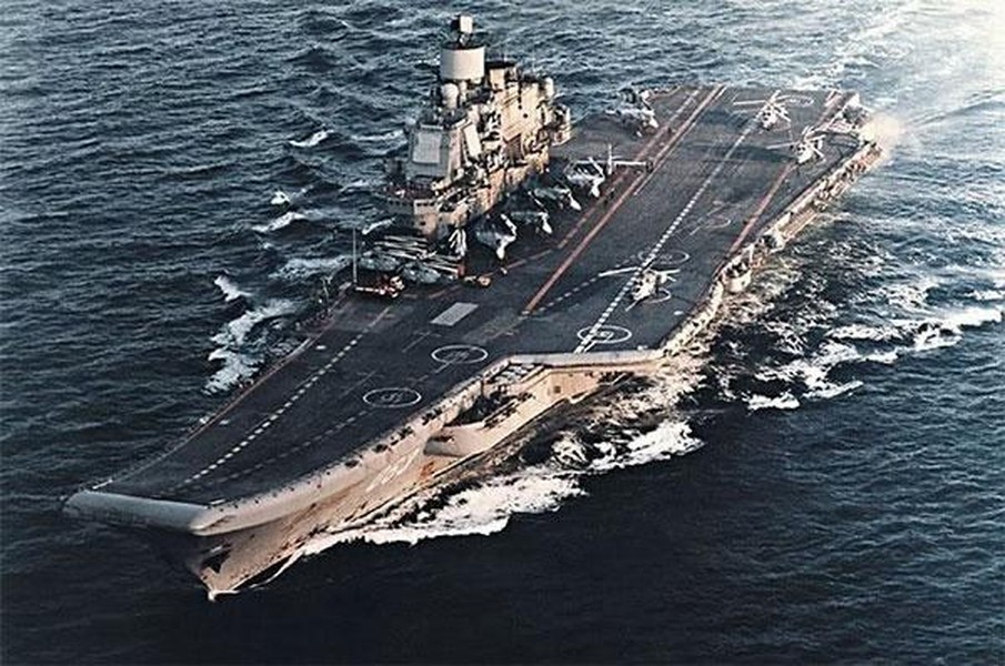 Hải quân Nga sắp tiếp nhận 'tàu sân bay có 9 mạng sống' ảnh 9