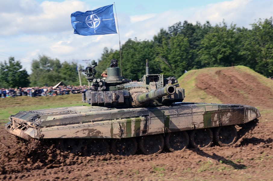 Xe tăng T-90M 'làm mưa làm gió' trên chiến trường Bakhmut ảnh 12