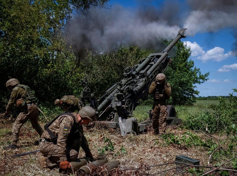 Pháo phản lực Nga thể hiện uy lực lớn trên chiến trường Ukraine ảnh 13