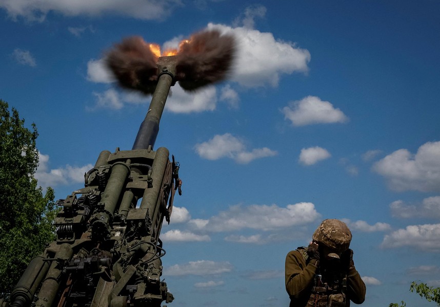 Pháo phản lực Nga thể hiện uy lực lớn trên chiến trường Ukraine ảnh 11