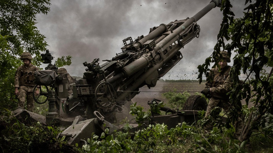 Pháo phản lực Nga thể hiện uy lực lớn trên chiến trường Ukraine ảnh 10