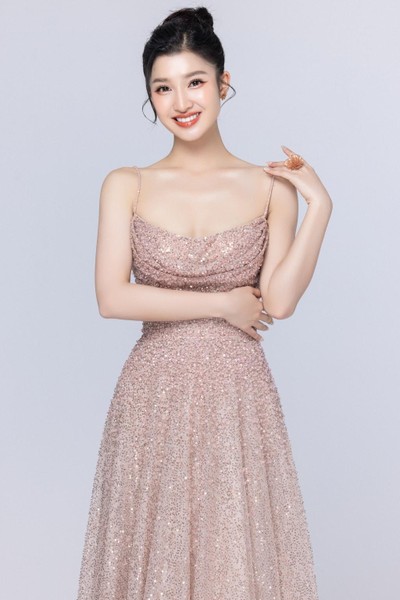 Top 3 Miss World Vietnam 2022 trong bộ ảnh mới nhất sau một tháng đăng quang