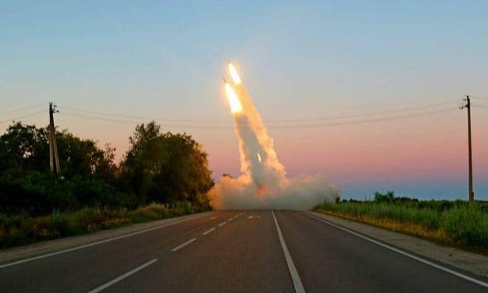 Hàng trăm tên lửa Nga bất ngờ di chuyển khiến Ukraine hoang mang ảnh 12