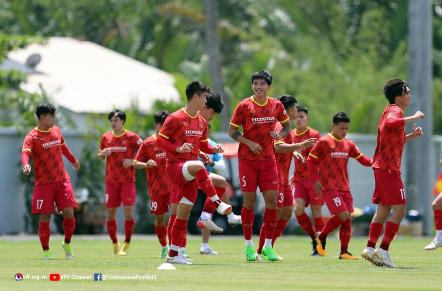 Tuyển Việt Nam đón các trụ cột trở lại đấu Ấn Độ