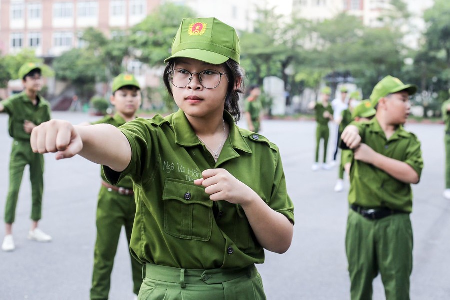 Khoảnh Khắc Đáng Yêu Của Các Em Nhỏ Tham Gia Học Kỳ Công An Ở Học Viện Cảnh  Sát Nhân Dân | Báo Điện Tử An Ninh Thủ Đô