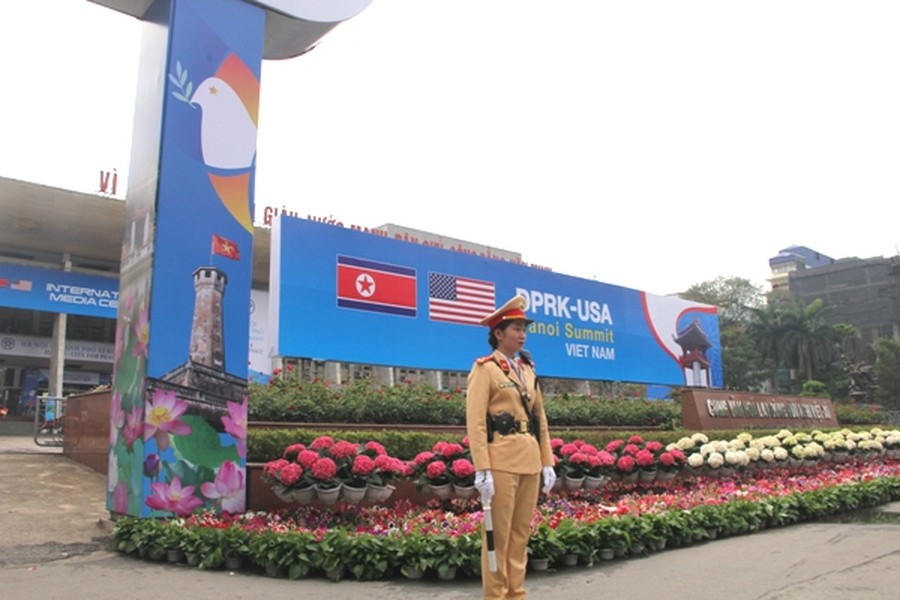 Những bông hồng thép đảm bảo ATGT tại Hội nghị thượng đỉnh Mỹ - Triều Tiên