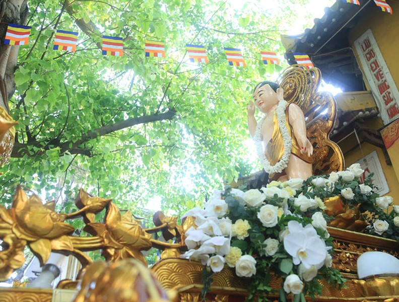 Không khí nhộn nhịp chào đón Đại lễ Phật đản