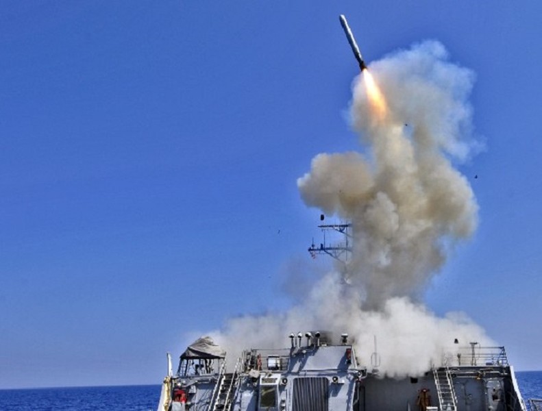 Mỹ tăng gấp 3 lần số tên lửa Tomahawk trên tàu ngầm lớp Virginia