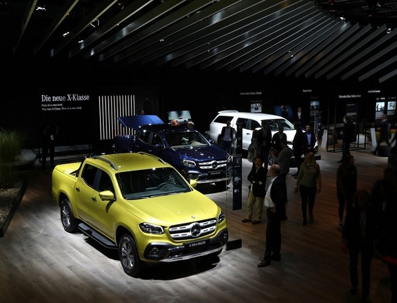 Mãn nhãn với bán tải Mercedes-Ben X-Class, giá khởi điểm 37.000 euro
