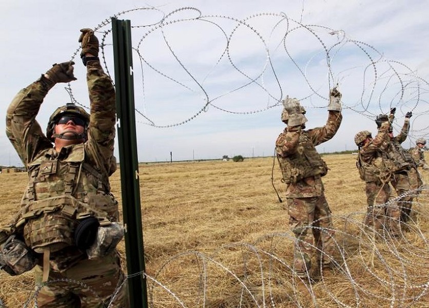 [ẢNH] Binh lính Mỹ lập hàng rào thép gai ngăn người nhập cư ở biên giới