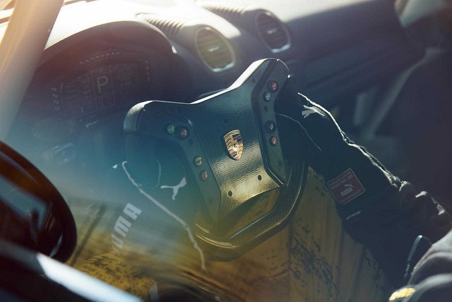 [ẢNH] Mãn nhãn với đẳng cấp xe đua Porsche 718 Cayman GT4 Clubsport