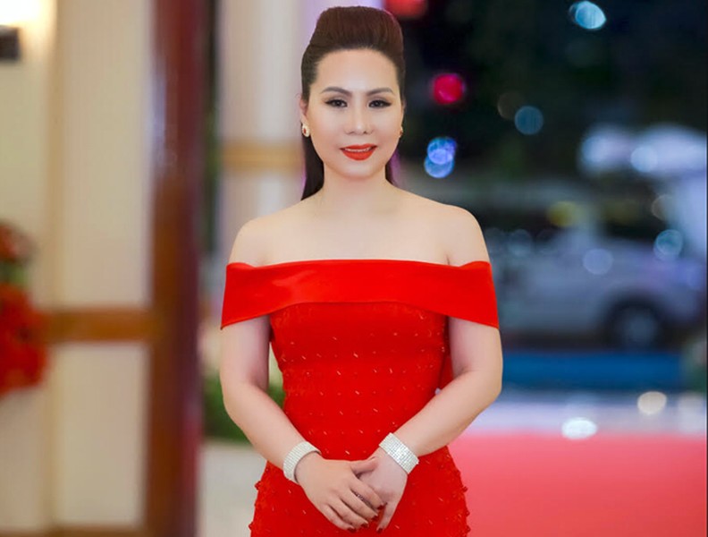 Nữ hoàng doanh nhân Kim Chi nổi bật trong tiệc tri ân cuộc thi Hoa hậu Hữu nghị Asean