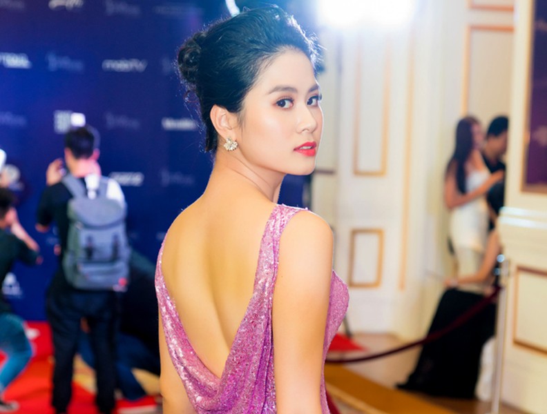 Nhà thiết kế Linh Bùi đồng hành cùng Hoa hậu Hoàn vũ Việt Nam 2017