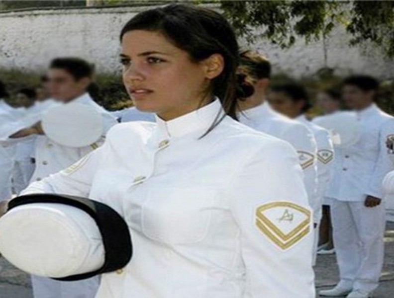 Ấn tượng Top 10 nữ quân nhân đẹp nhất trên thế giới