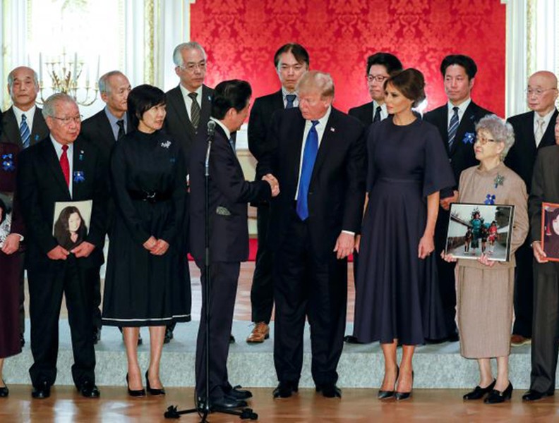 Những khoảnh khắc ấn tượng của Tổng thống Mỹ và phái đoàn tại Đông Á (1)