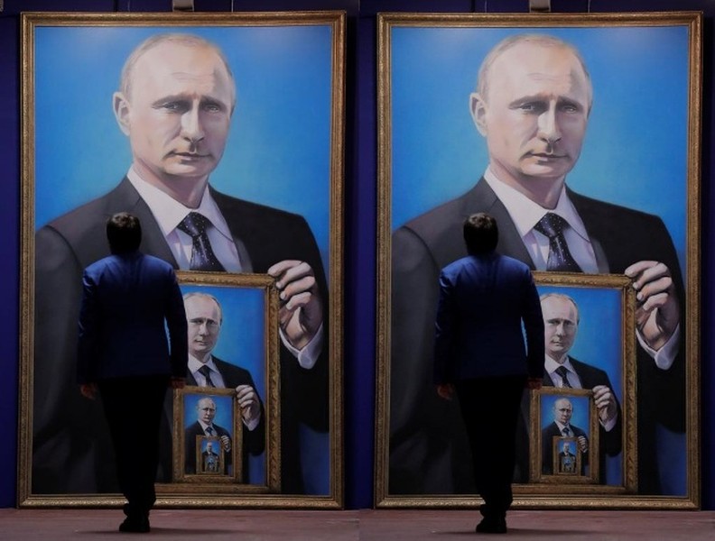 Triển lãm tranh... lạ: Siêu Putin!