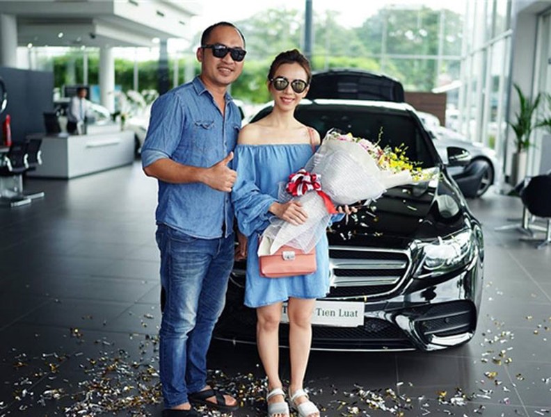 Ngắm xe đẹp của vợ chồng Tiến Luật – Thu Trang